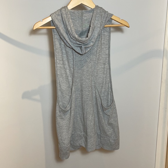 Reebok Racerback Hooded Zip Up Vest - Picture 4 of 4